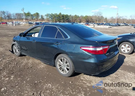 2015 Toyota Camry Se z USA, uszkodzony, nr VIN 4T1BF1FK4FU927845